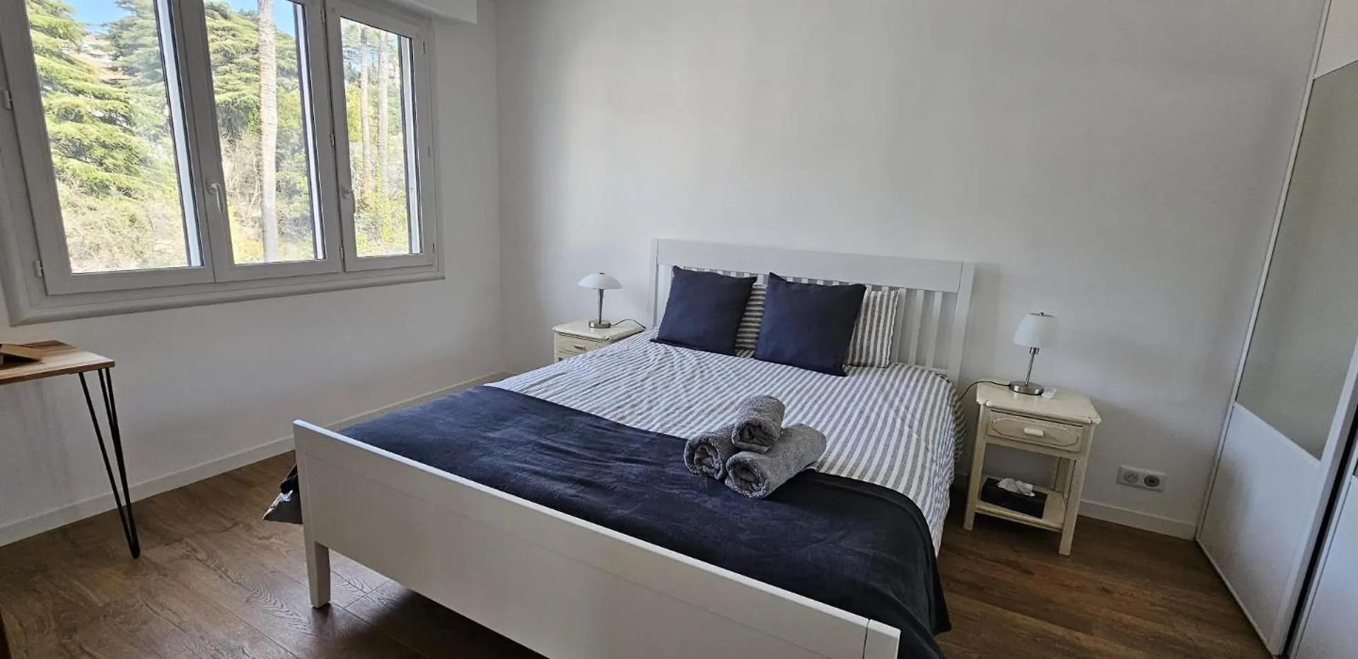 Cannes 4 Pieces 3 Chambres 3 Salles De Bains 6 Couchages Vue Mer, 100 M Des Plages France